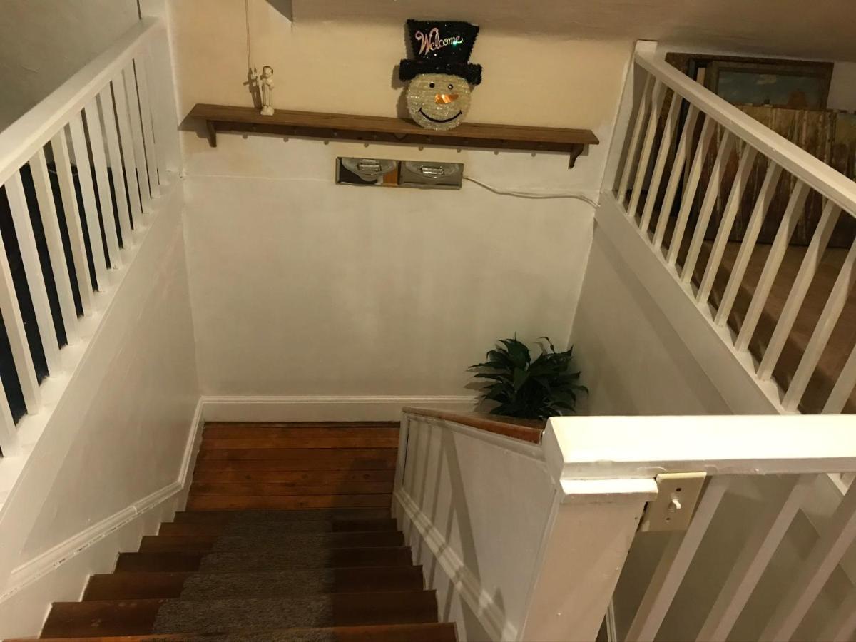5 Star Victorian Mansion-Downtown No Locals Bed & Breakfast Erie Exterior photo
