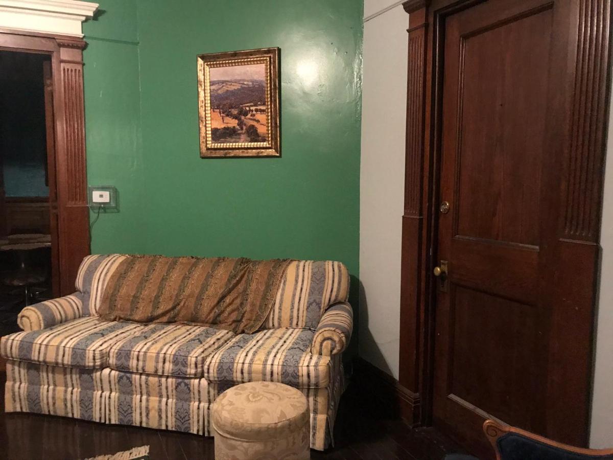 5 Star Victorian Mansion-Downtown No Locals Bed & Breakfast Erie Exterior photo